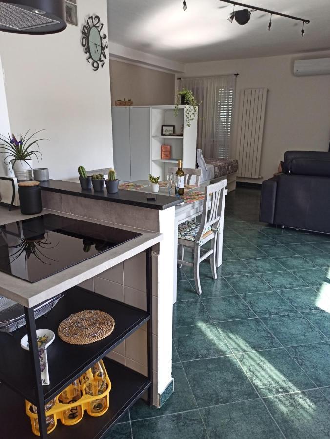קזארצה ליגורה Il Glicine Cozy Appartamnent, Near Sestri Levante Between Cinque Terre E Portofino מראה חיצוני תמונה